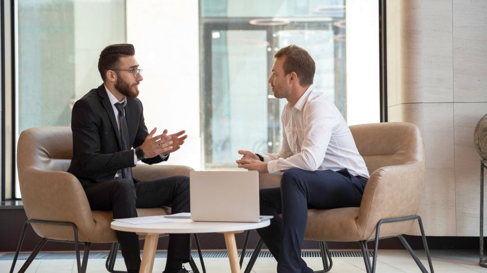 So sánh Bất Động Sản Thiên Khôi với các lựa chọn khác: Hướng dẫn lựa chọn môi trường làm việc để thành công vượt trội